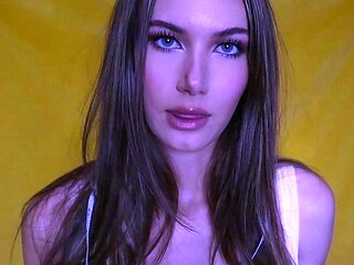 Sabrina ASMR - Sensually Measuring You