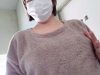 A Married Woman Gets Excited by Outdoor Masturbation