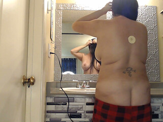 Saggy Shorts While Getting Ready