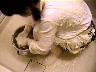 Amateur hottie solo masturbation