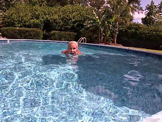 Super Hot MILF Tatiana Steele Gives Ian a POV BJ in the Pool