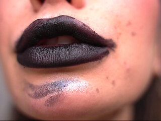 Gentle Giantess Sticky Kiss 4