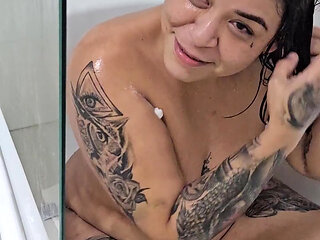 Mature Woman Doesn't Want to Fuck in the Shower