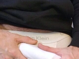 Hot solo twink jerking big cock
