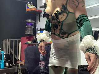 Natural Shemale Cintia Masturbates with an Anal Dt956