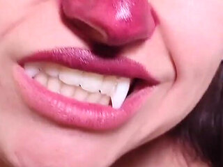 Body Transformed Into a Horny Werewolf