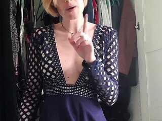 amateur blonde solo webcam