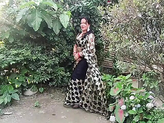 Indian Village Tight Pussy Fucks Outdoors With Hot Village Brother-in-Law Fucks