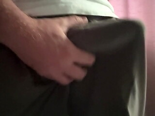 Mr Big Dick UK shakes out the giant meat (part 2)