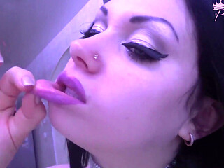Stretching out my lips!