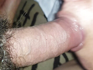 My slut gives me a blowjob and gets on all fours to get penetrated
