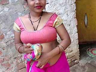 Married Indian babe enjoys doggy style sex with her hus...