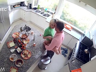 Kiara Cole - Big-Cock Stepsis Craves Stepbros Cock Post-Thanksgiving