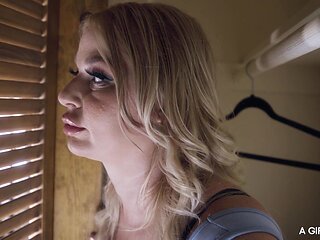 Leana Lovings Charms in Wild Squirting Friend Threesome