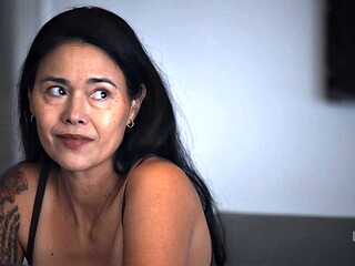 Missa X and Dana Vespoli Fuck Dear Annie