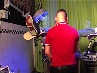 Young skin slut fisted deep