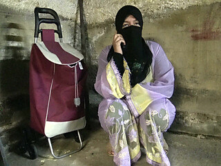 Syrian Refugee Caught By German Landlord - ANAL FICKEN