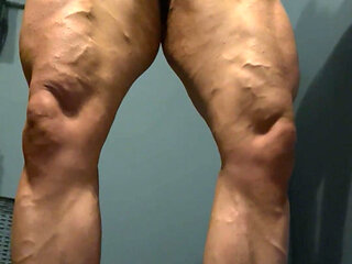 Muscle Giantess