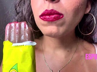 Sensory ASMR: Lipstick and Ice Cream