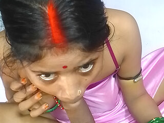 Indian bhabhi She sucked her husband's dick and fucked her pussy