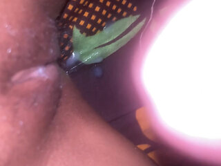 I fuck my girlfriend for the first time