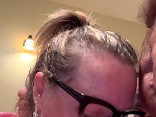 Dirty Wife Loves to Swallow