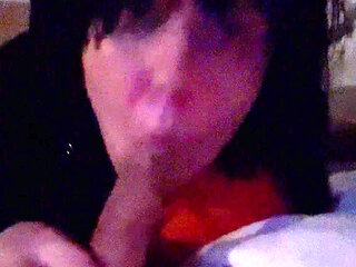 18 Year Old Gives BJ at Night