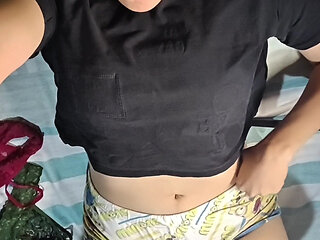 My sister-in-law shows me her delicious pussy