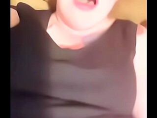 Pretty Roxy cums to completion on the couch