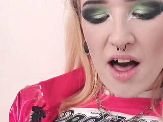 Harley Quinn Cosplay Solo Play