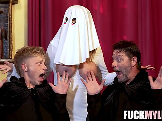 The Only Way to Help Your Stepmom'_s Ghost Cross Over Is to Make Her Cum Andi Avalon, Jack Vegas, Parker Sims