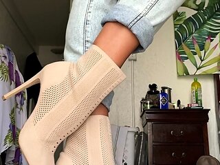Foot fetish Close up feet and toes tease