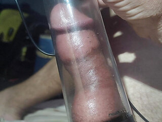 Pumping cock using automatic pump