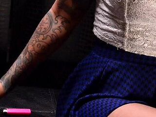 Kleio Valentien Smoking Hot