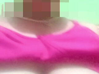 mamta bhabi ne chut main ungli kar ke chut se pani nekali