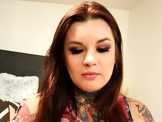 Cheep looking amateur milf brunette Vannah