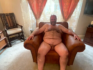 Slave follows Domina's dirty talking JOI instructions