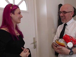 Pink-haired cutie Noochkaa gets a tasty treat with Maxime Horns in some hot kissing action