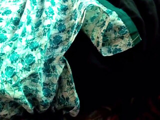 Indian Desi Aunty Show Our Boobs in Our Boy Friend Outdoor with Car Then Cumshot Sex in Car
