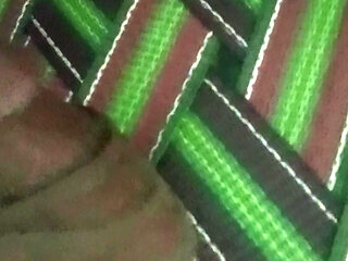 Aaj bhabhi ki chut dikhai dekhne ke baad samay muthi mari