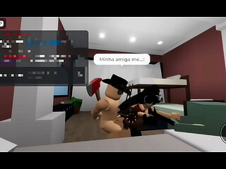 Um trio com uma g&oacute_tica e uma latina- Roblox Brookhaven
