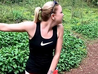 I Had to Wee Outside While You Watched: Desperate Out Jogging