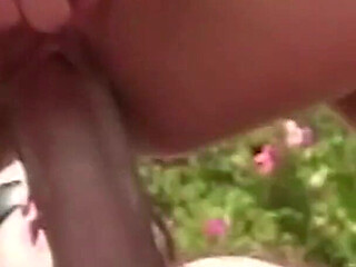 There Has Never Been a Better Place to Work in a Creampie Than Be Outdoor