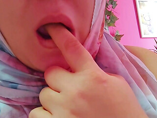 I was shocked to see what my hijab-wearing stepsister did...