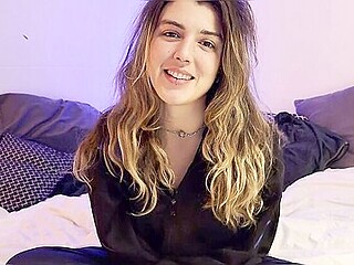 Gia G (ersties) - Sarahs First Anal (gias Application)