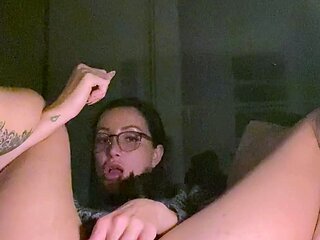Mom amateur webcam pussy masturbate
