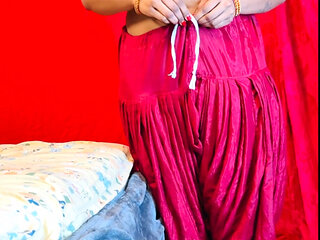 Bhabi hot romance with desi boy hardcore (hindi audio)