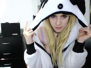 Blonde teen Sierras first erotic masturbation video