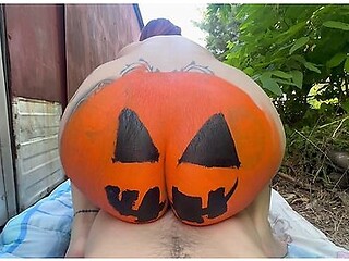 Dulce O Truco O Sexo Oral ? Esta Puta Lo Hace Todo