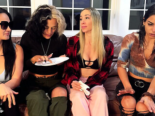 5 Girls Try Sneezing Powder - Mars Solo, Sinthia Bee, Sexy Sara Bee, and Andi Vicious Are All Introduced to Sneezing Powder for